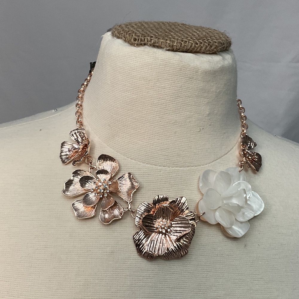 New York & Company Rose Gold Floral Statement Necklace with White Resin Bloom